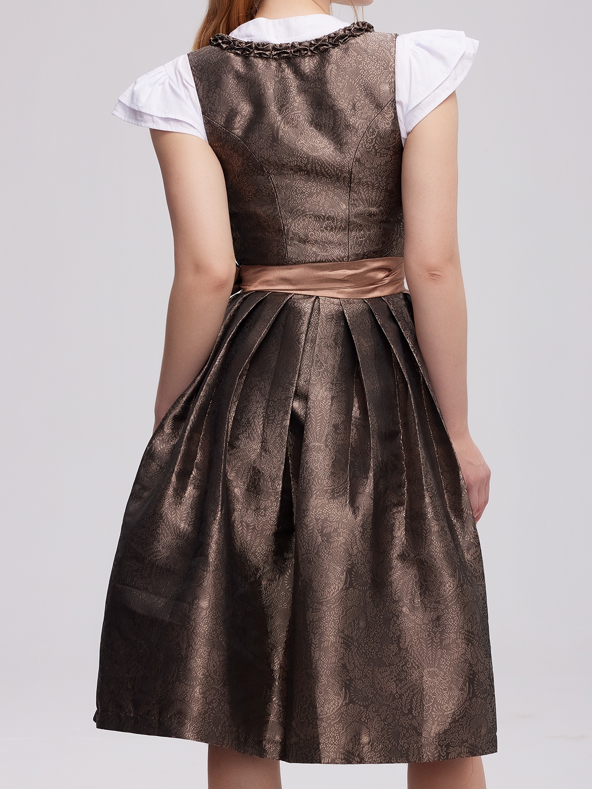 Modernes Dirndl mit Reißverschluss in Braun
