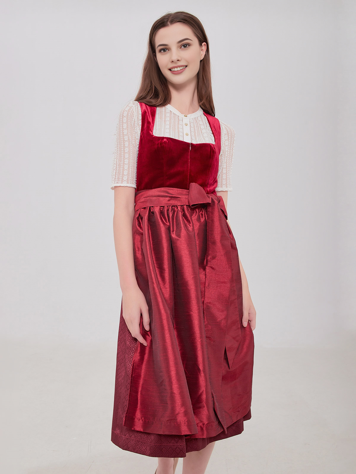 Dirndl Rot Hochgeschlossen – Eleganz und Tradition vereint