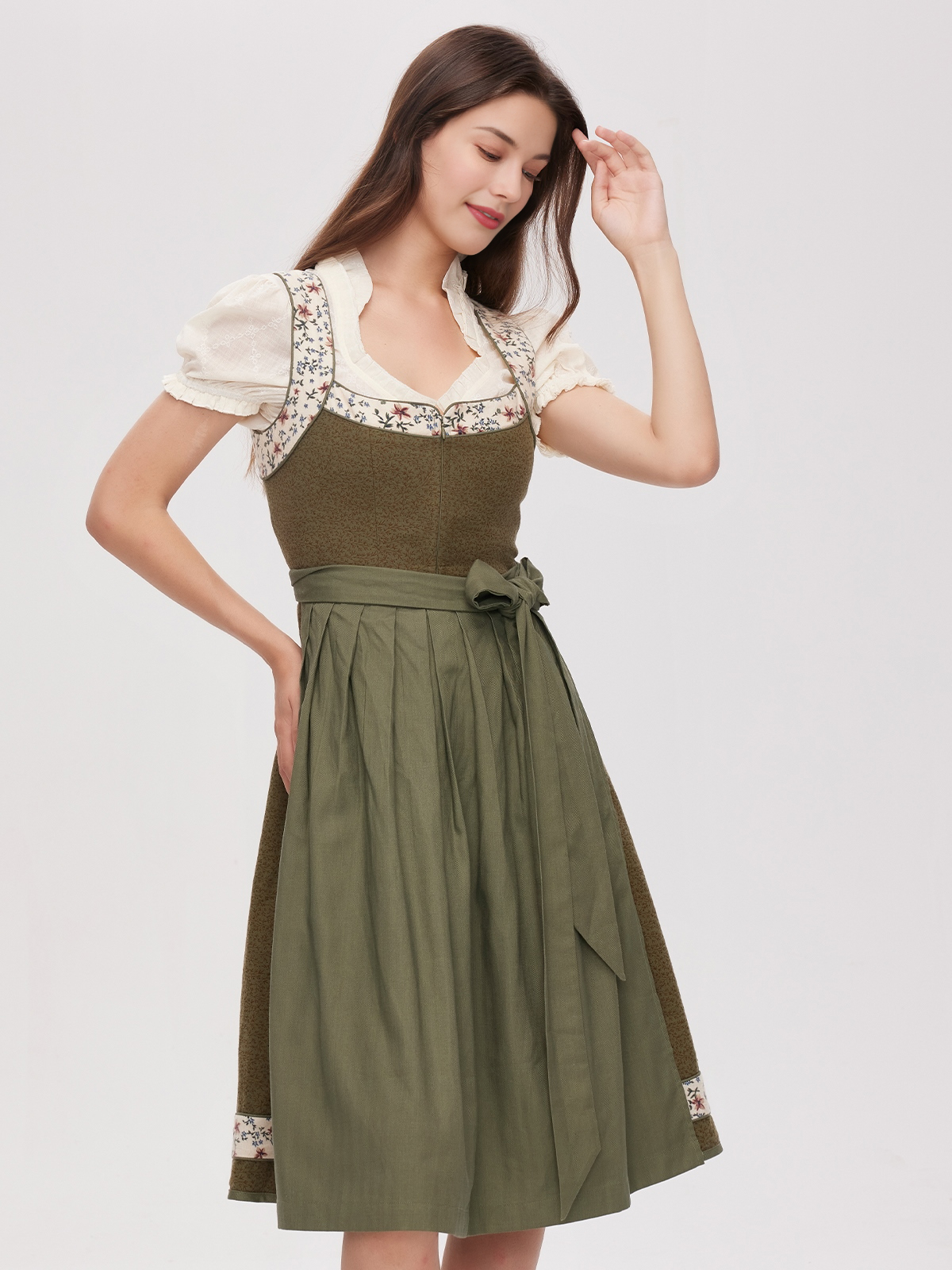 Dirndl in Grün – zeitlos und stilvoll
