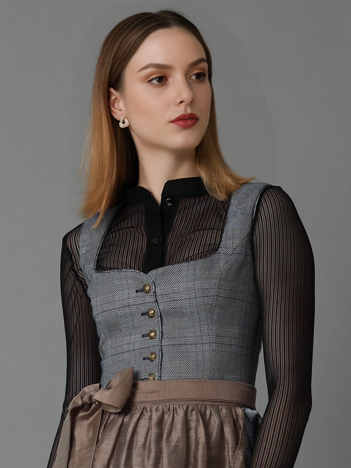 Graues Ehreer Dirndl