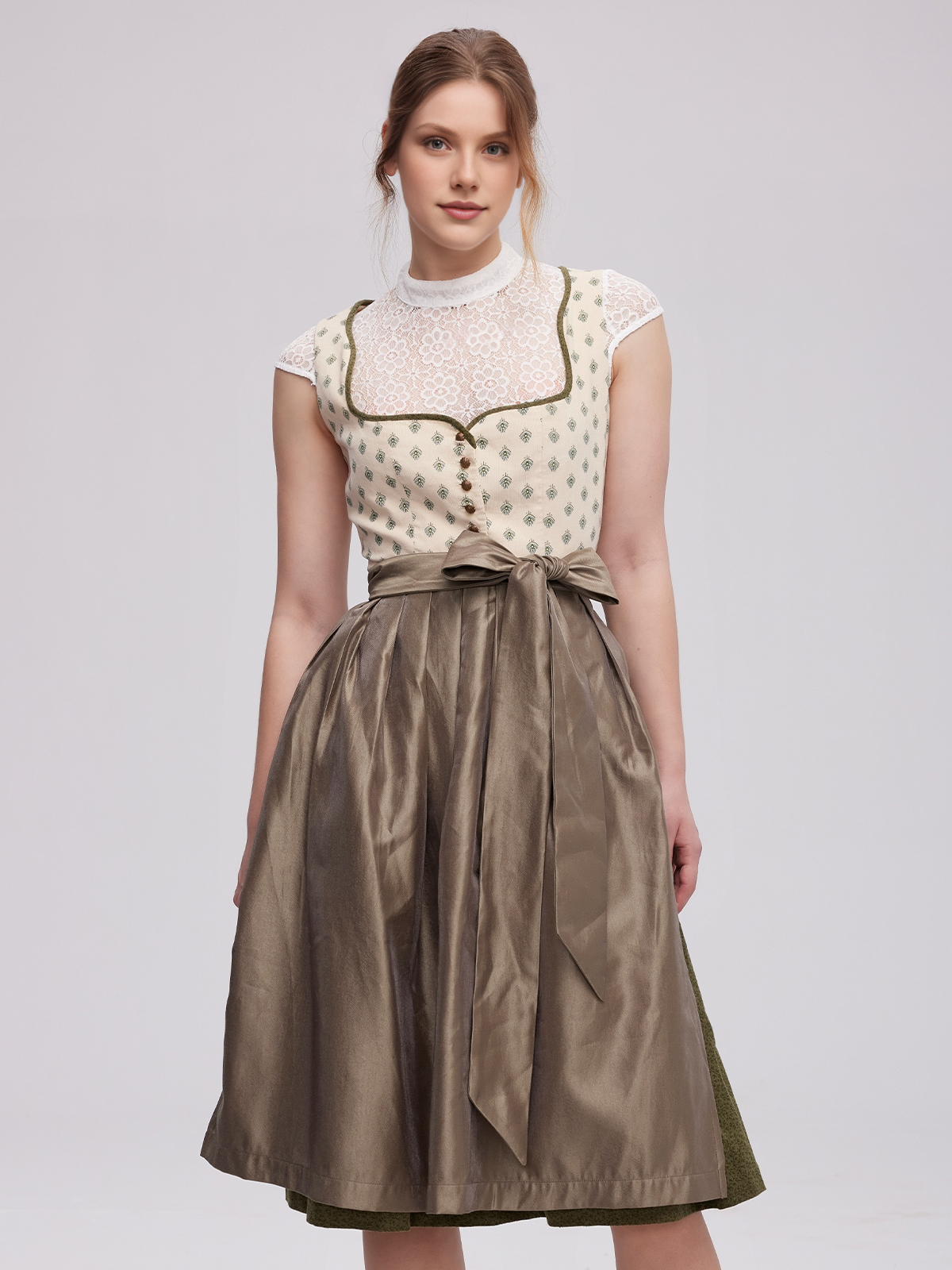 Modernes Dirndl mit Reißverschluss