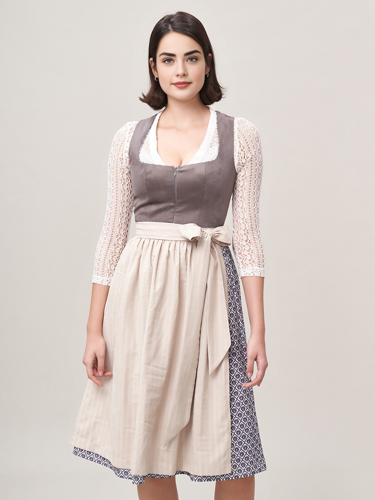 Modernes Dirndl in Grau