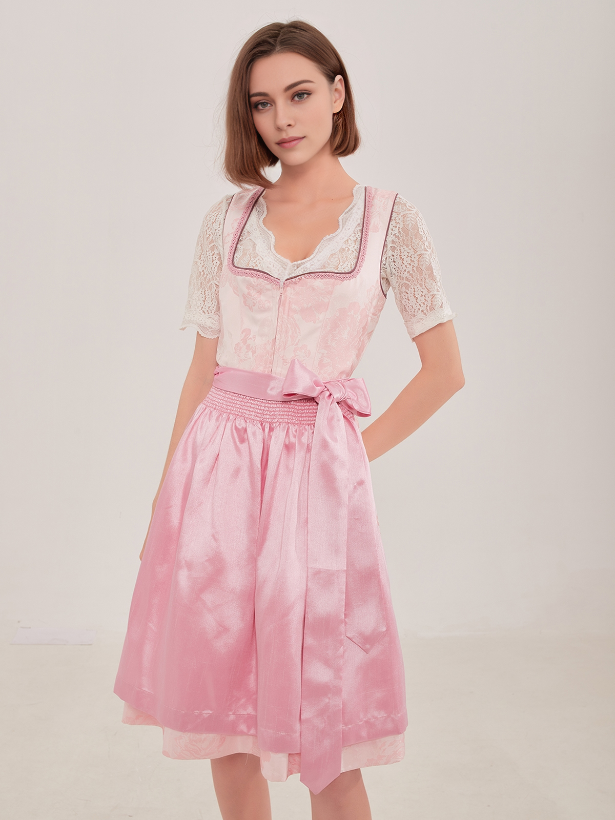 Dirndl in Blau – elegant und modern