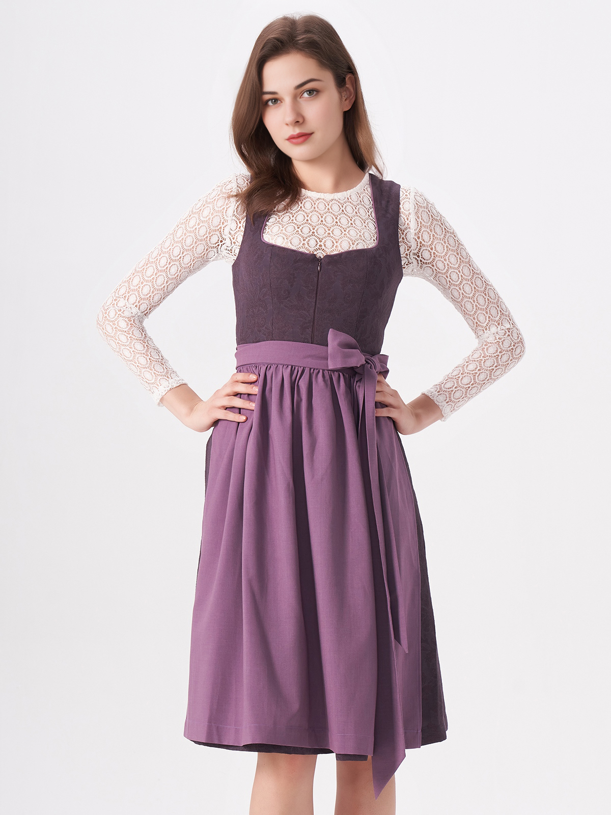 Dirndl aus blauem Samt