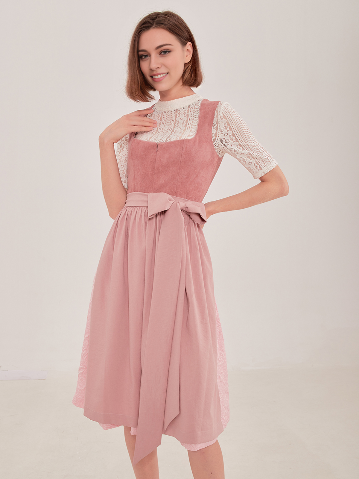 Kinderdirndl Blau – stilvoll und traditionell