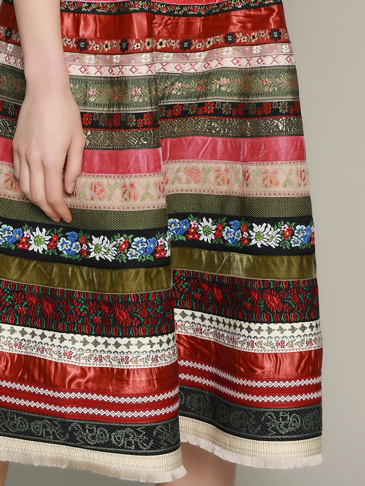 Dirndl Grün mit Schürze
